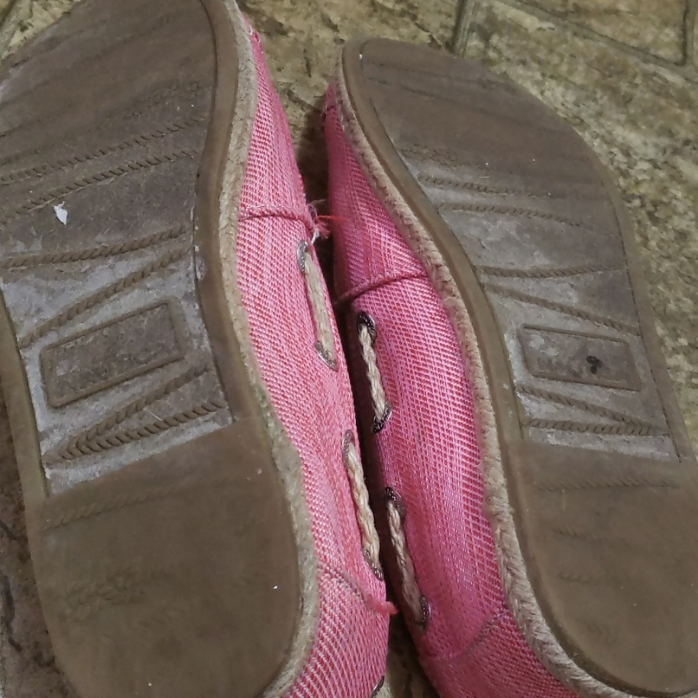 Shoes - Picture 4 of 5